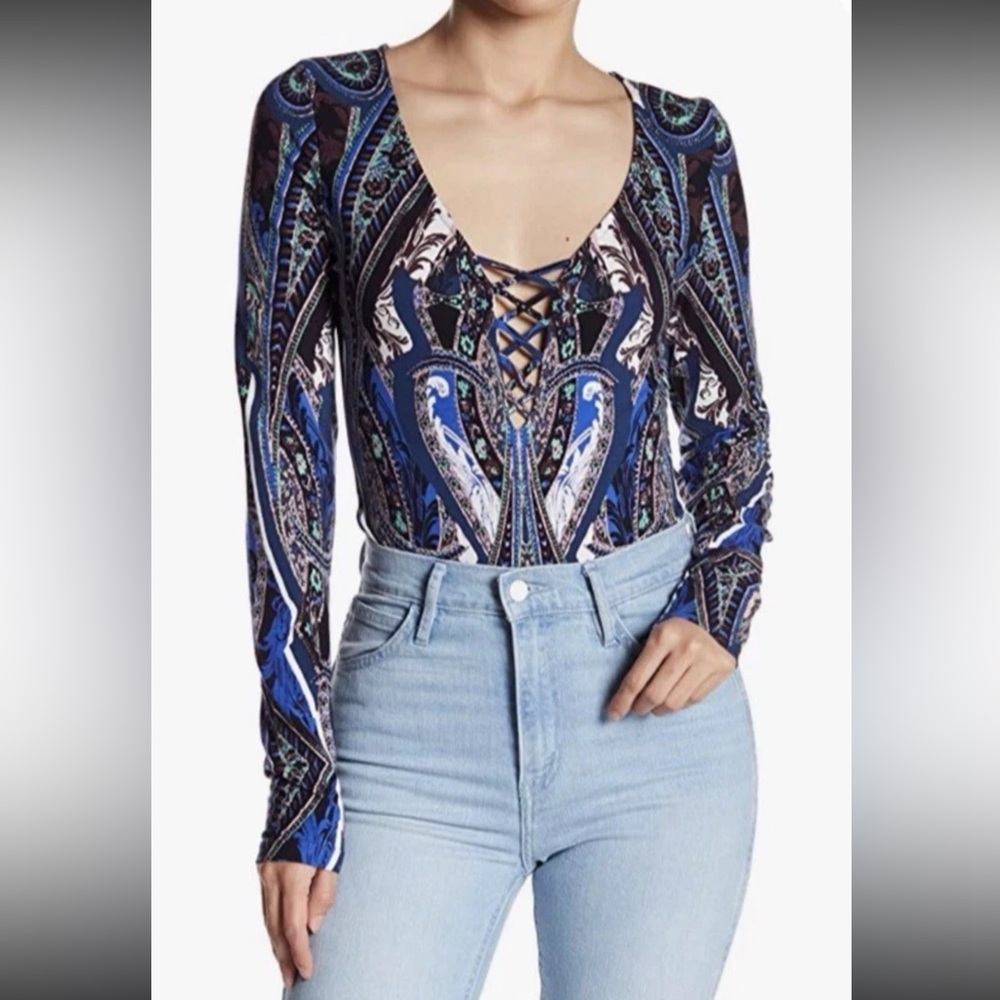 NWT Free People Bodysuit Womens XS Blue Paisley V Neck Long Sleeve Intimately
